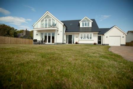 Bryn y Mor Luxury Holiday Cottage